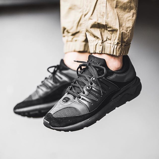 adidas original tubular 93